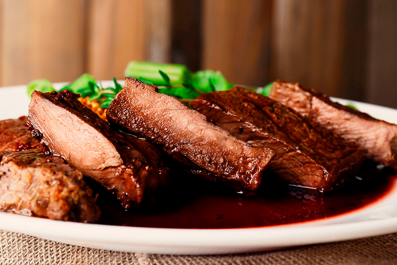 Carne De Res Con Salsa De Vino Tinto Sabor Usa Costa Rica