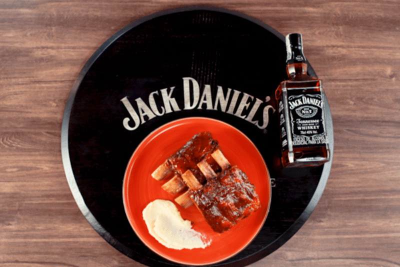 Dale un increíble sabor a tus comidas con salsa Jack Daniel`s